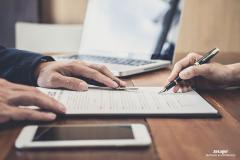 La clause résolutoire est un exemple de clause facultative qui est très régulièrement utilisée dans les baux professionnels. ©Freedomz Bail professionnel : quelles sont les clauses facultatives ?