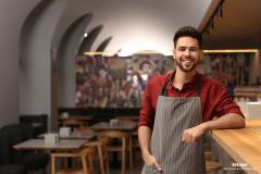 Si vous souhaitez servir de l'alcool dans votre restaurant, vous aurez besoin de différentes licences. ©New Africa Quelles sont les différentes licences obligatoires pour l’ouverture d’un commerce de restauration ?