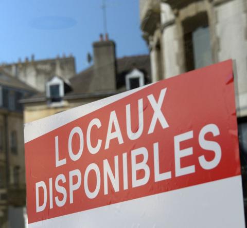 Selon les chiffres de la FNAIM Entreprises de Grenoble, 2024 ne sera pas un grand cru pour le secteur. © Richard Villalonundefined undefined - Getty Images